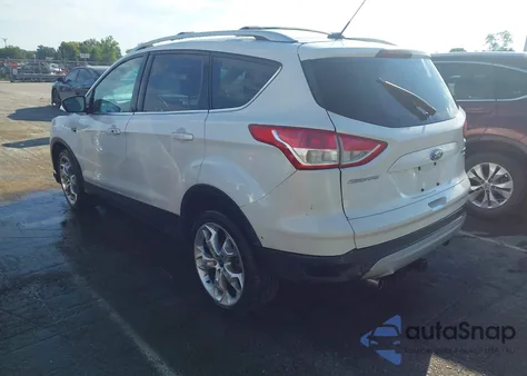 2013 Ford Escape Titanium z USA, uszkodzony, nr VIN 1FMCU9J90DUB90153